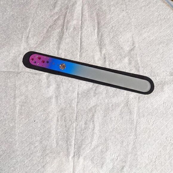 🆕7.5" Pink/Blue Czech Crystal Nail File W/BEAUTIFUL PINK/PURPLE SWAROVSKI CRYST - Picture 3 of 5
